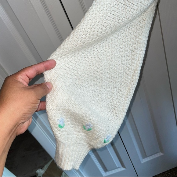 Wild fable crop sweater balloon sleeve size M - Picture 8 of 9